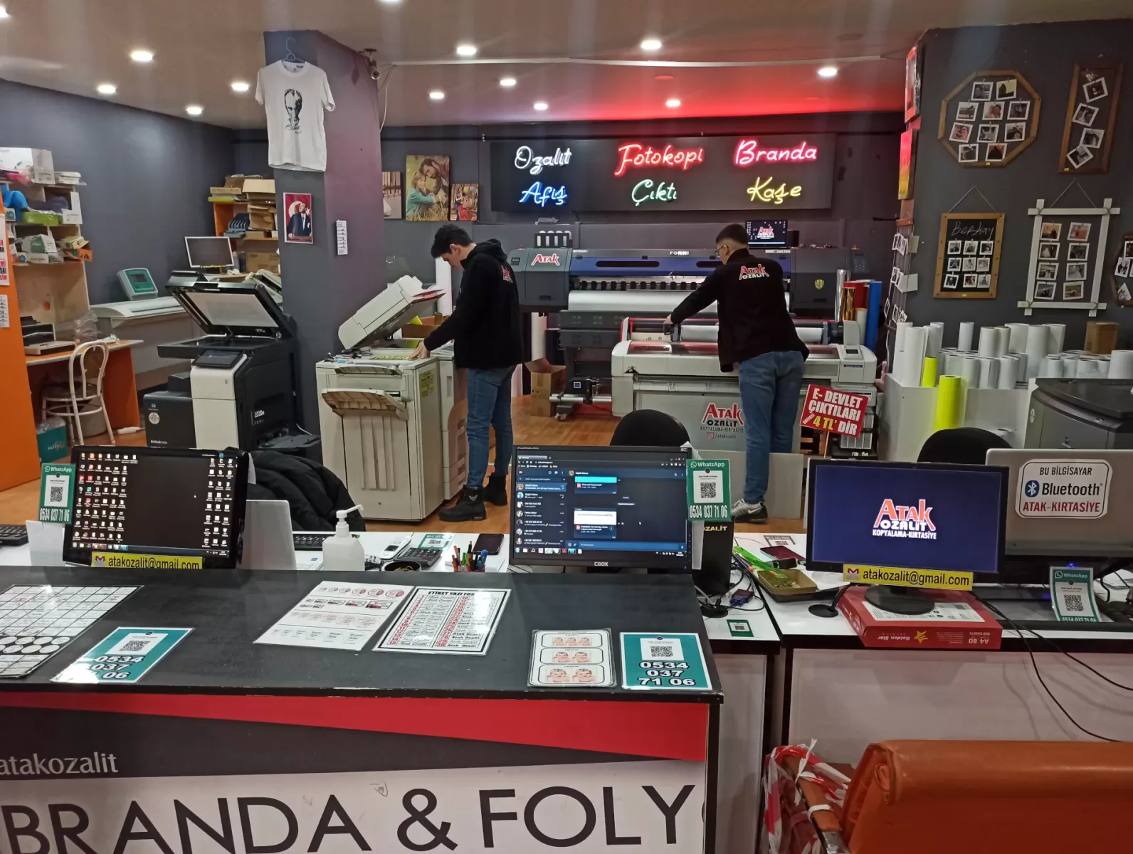Atak Ozalit baskı ve fotokopi atölyesi